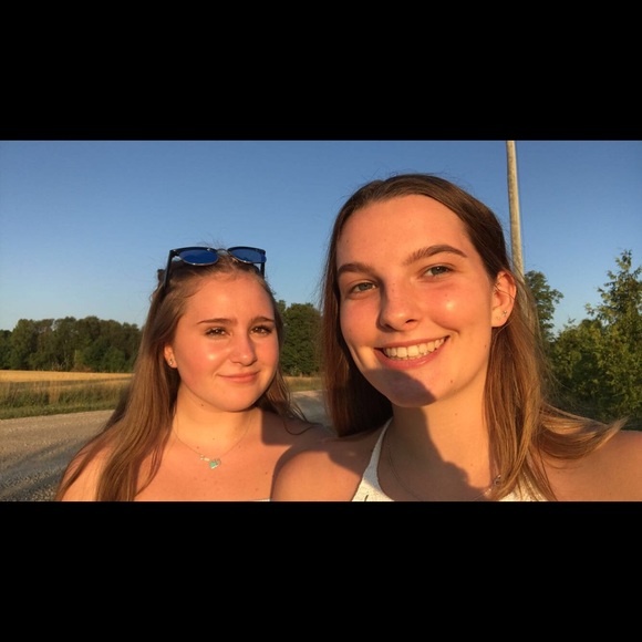 Meet your Posher, Maya - Picture 1 of 1